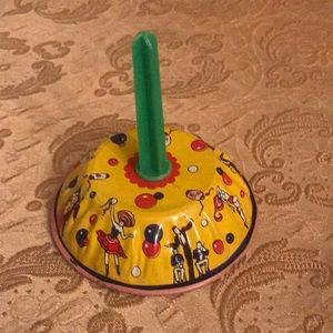 Vintage tin Noisemaker by US Metal Toy Mfg Co
